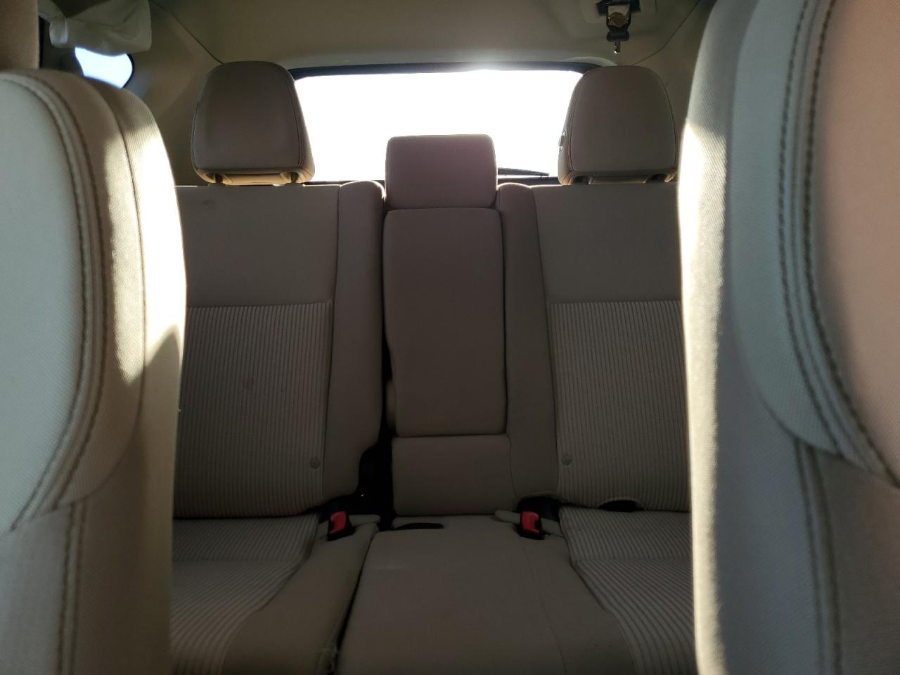 2015 Toyota RAV 4 - Image 10