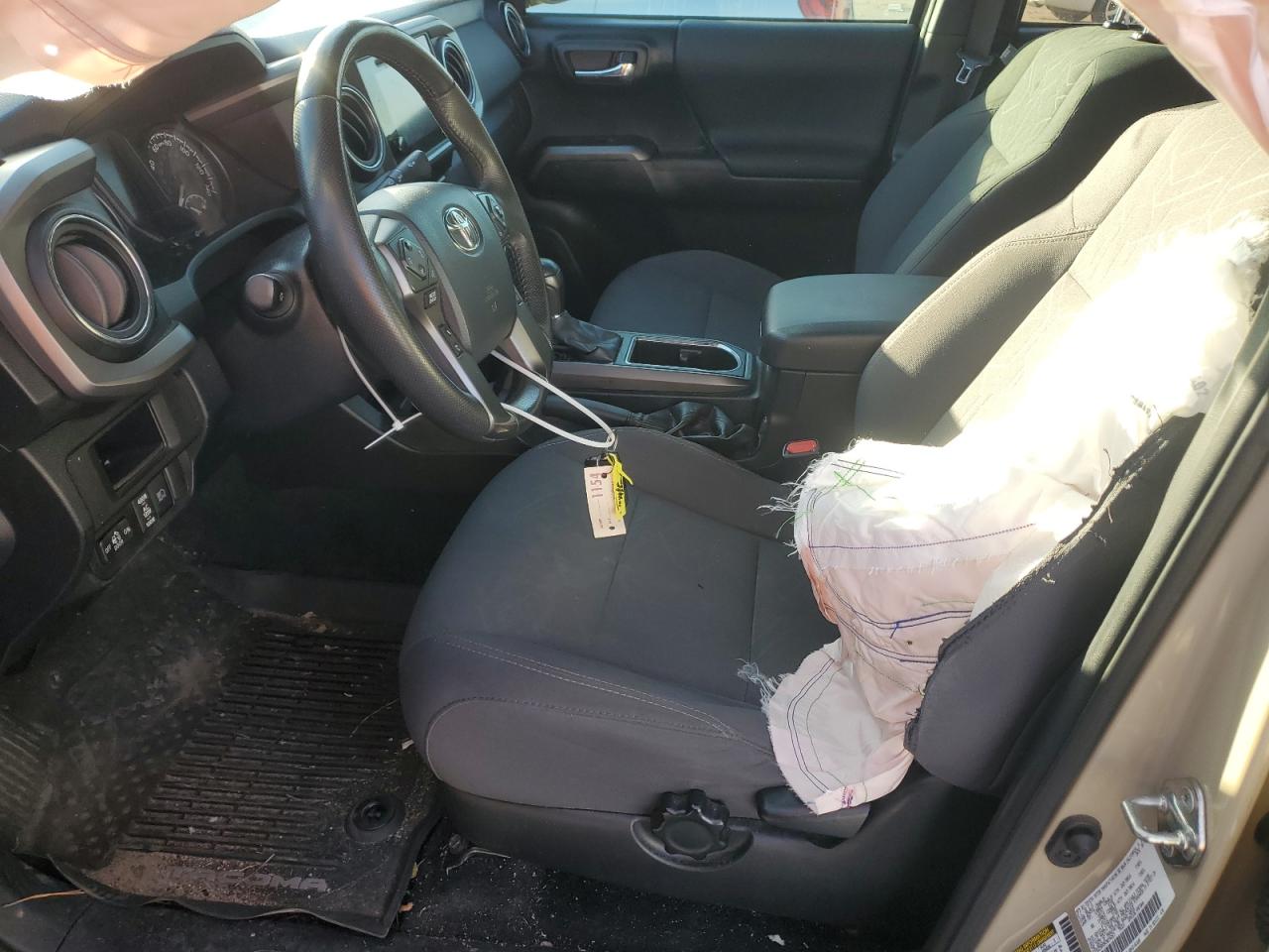 2019 Toyota Tacoma - Image 7
