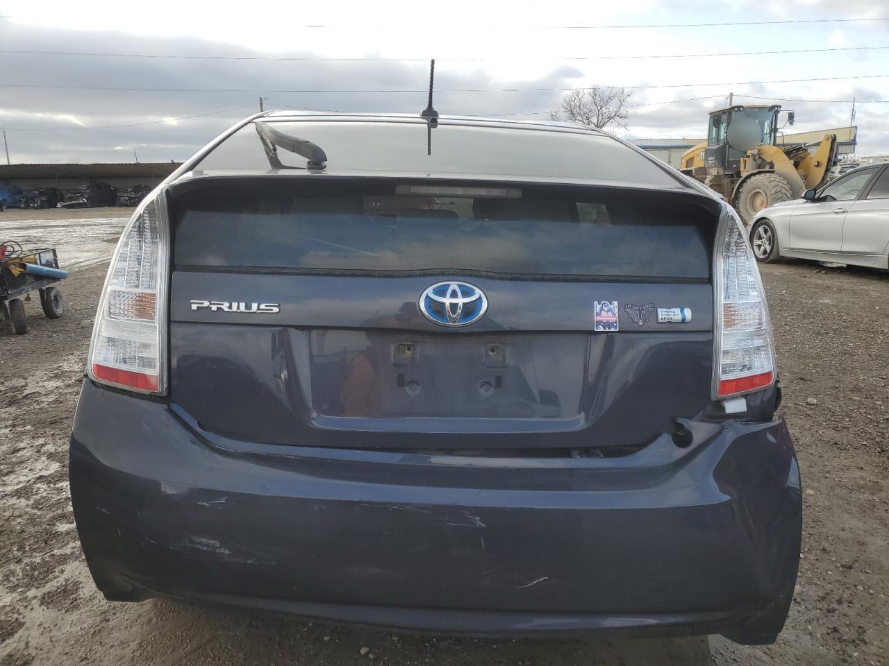2010 Toyota Prius - Image 6