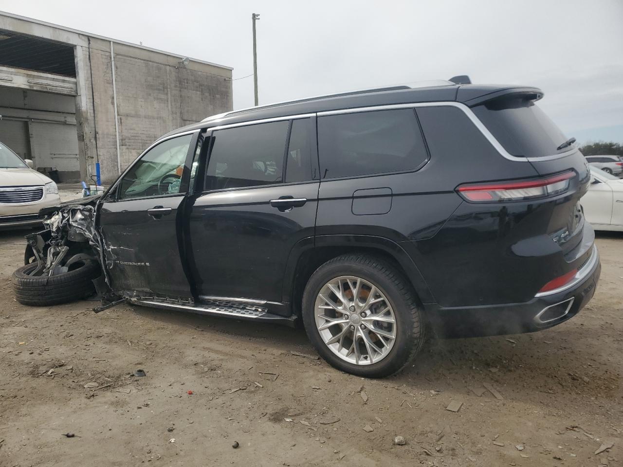 2021 Jeep Grand Cherokee - Image 2