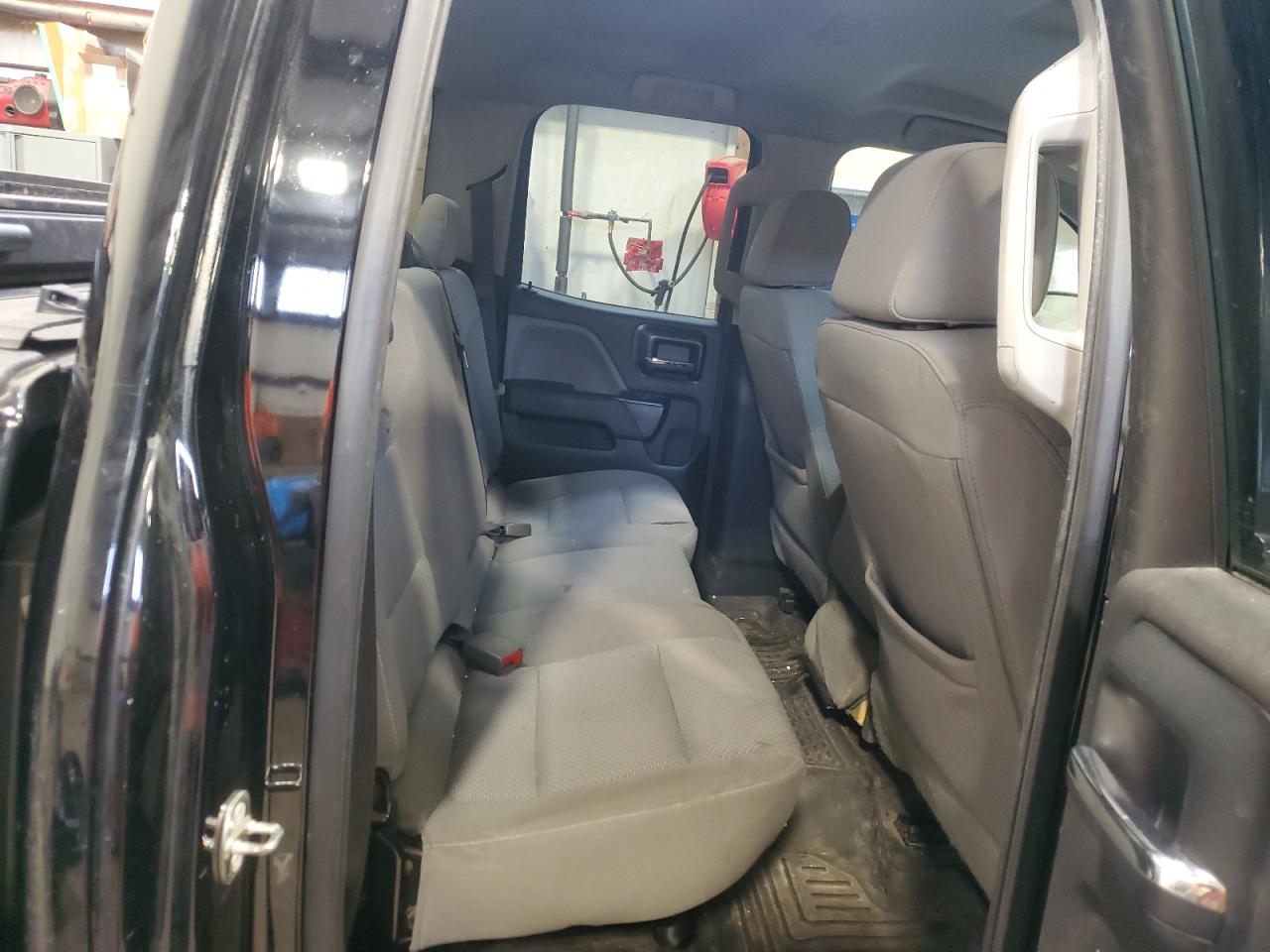 2018 Chevrolet Silverado K1500 Custom VIN: 1GCVKPEC1JZ137277 Lot: 45377435