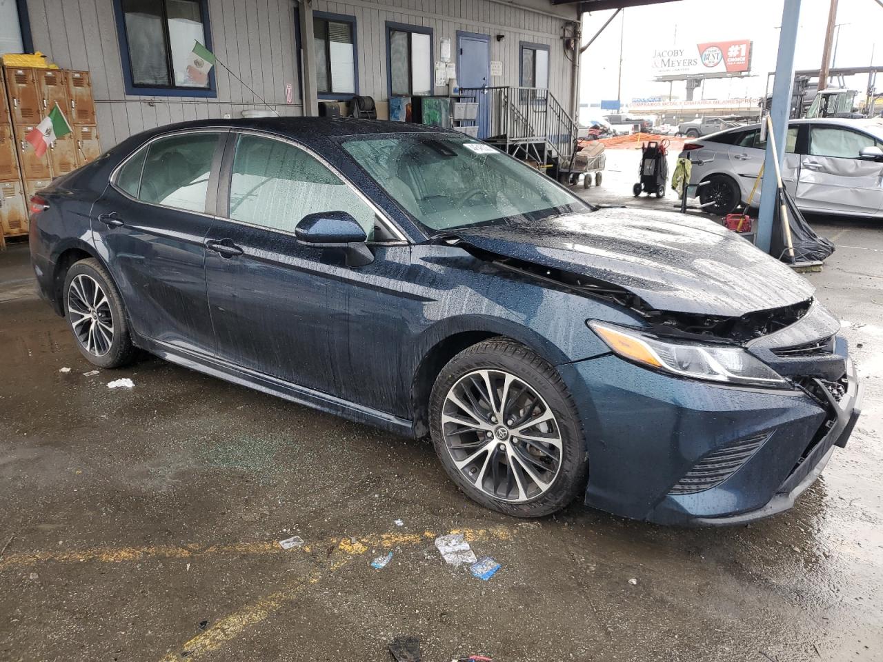 2019 Toyota Camry - Image 4