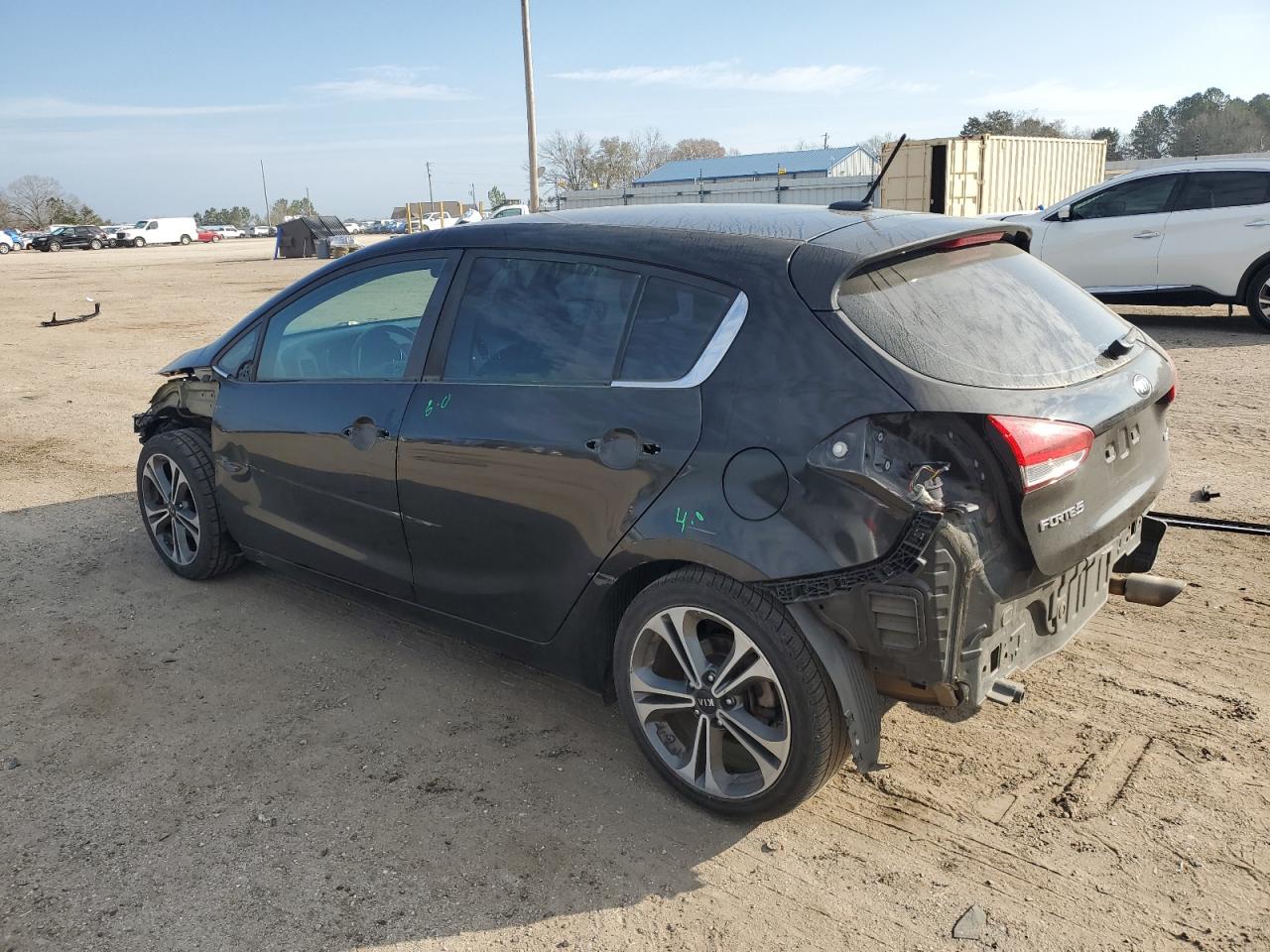 2016 Kia Forte - Image 2