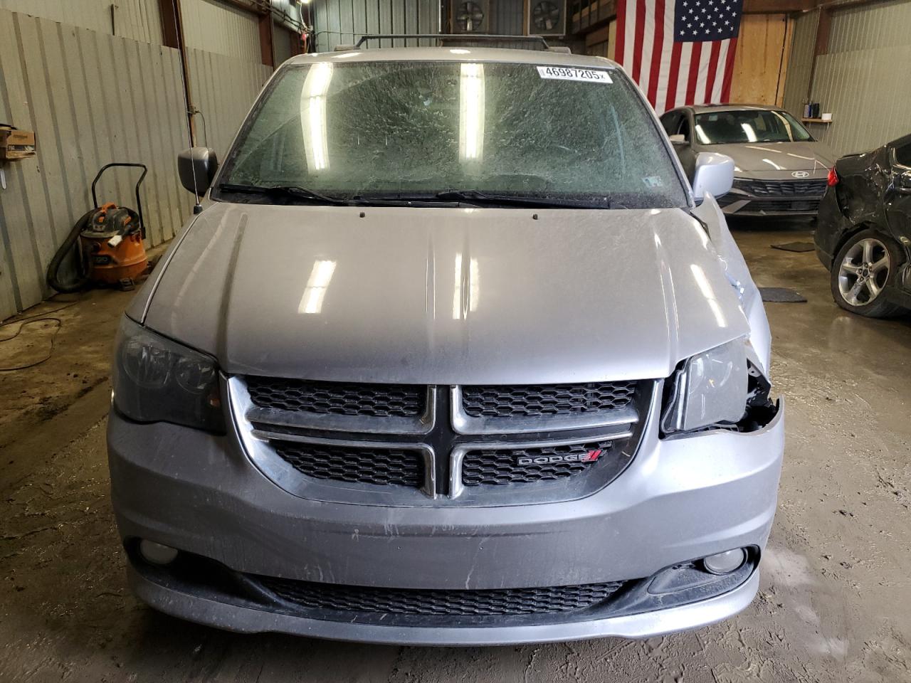 2017 Dodge Caravan - Image 5