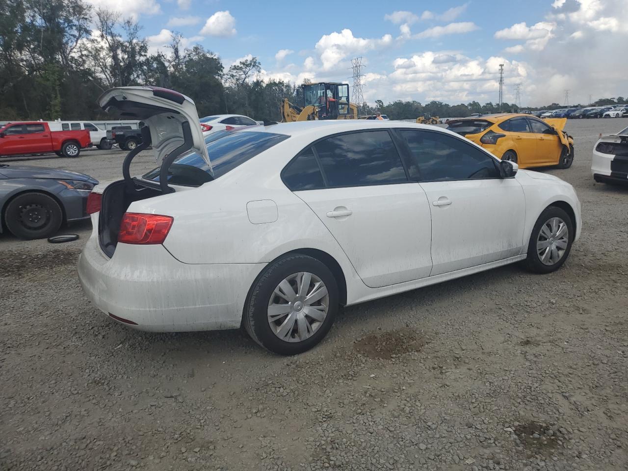 2014 Volkswagen Jetta - Image 3