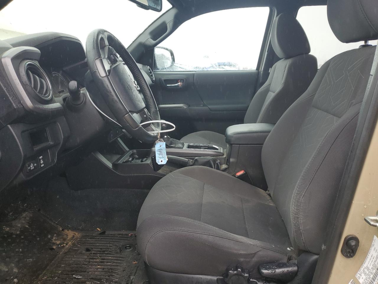 2016 Toyota Tacoma - Image 7