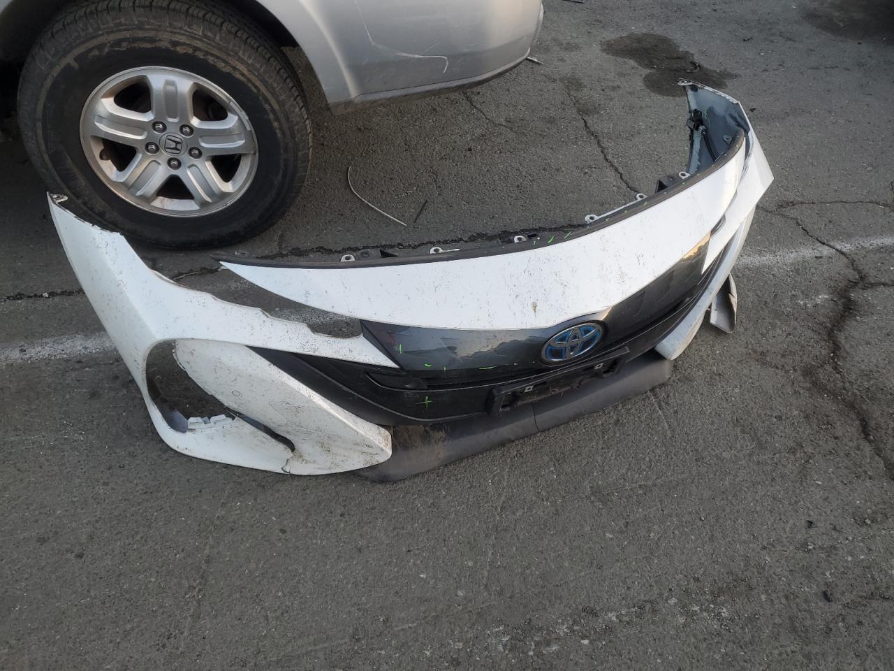 2020 Toyota Prius - Image 12