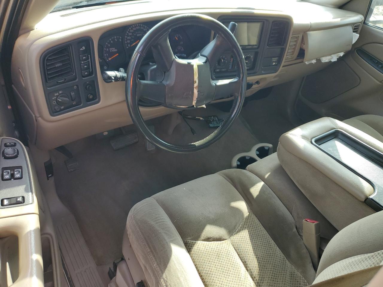 2004 Chevrolet Silverado - Image 8