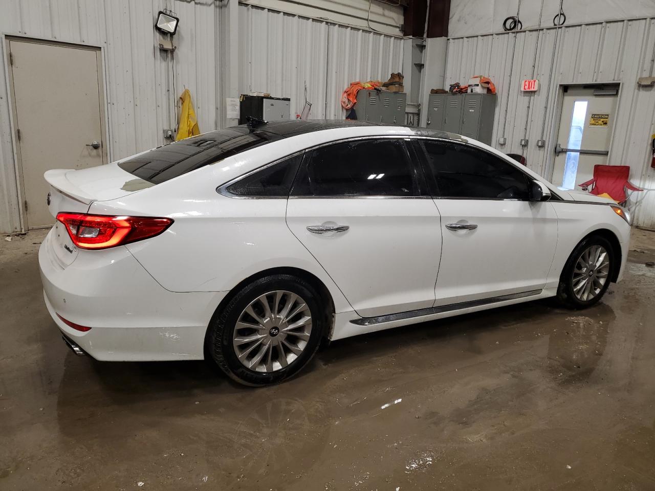 2015 Hyundai Sonata - Image 3