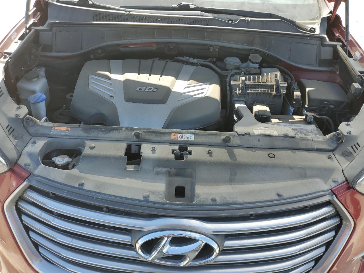 2017 Hyundai Santa Fe - Image 11