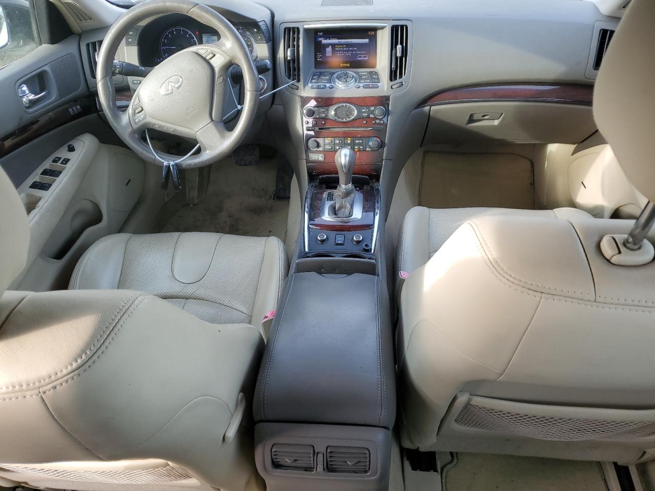 2011 Infiniti G - Image 8