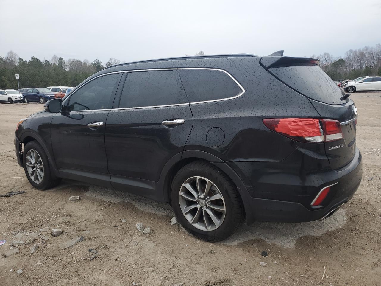 2018 Hyundai Santa Fe - Image 2