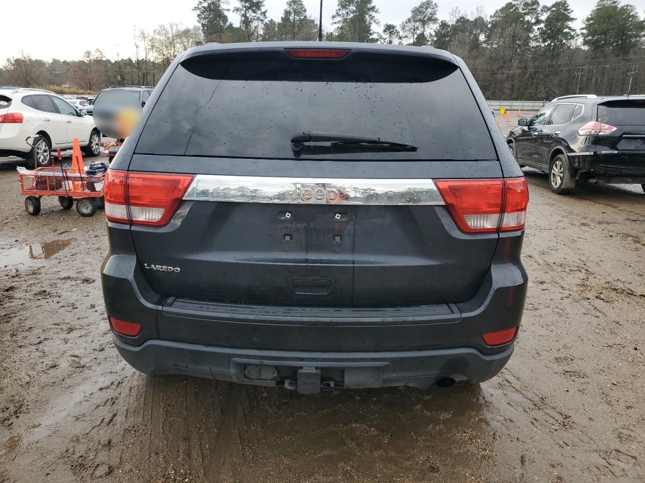2012 Jeep Grand Cherokee - Image 6