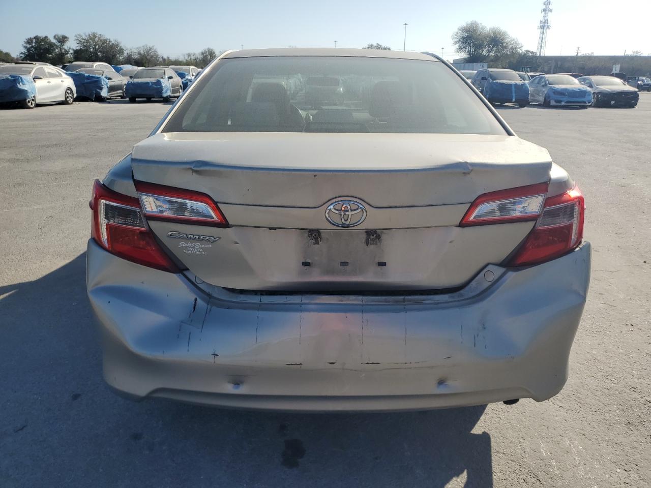 2014 Toyota Camry - Image 6