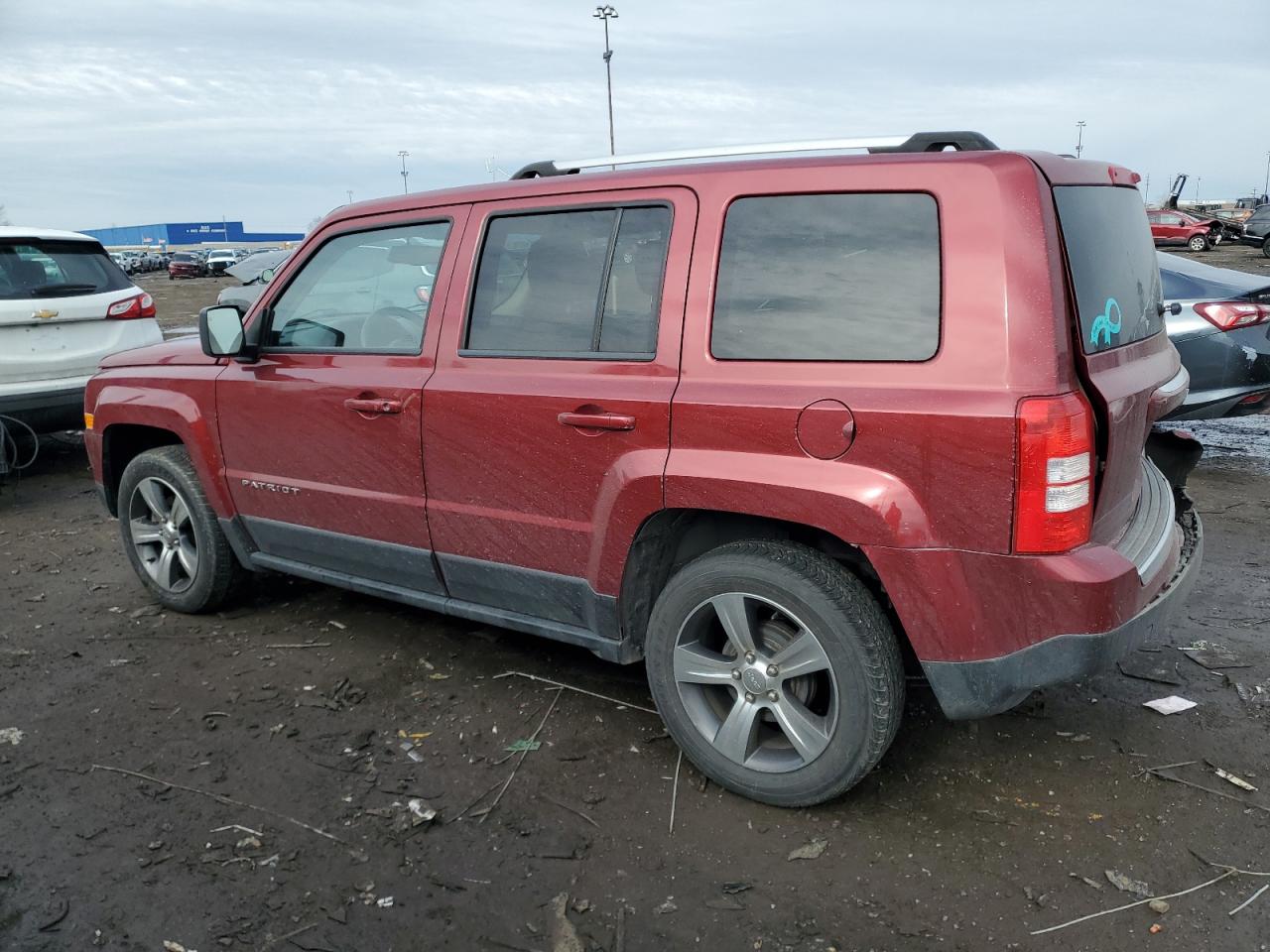 2016 Jeep Liberty (Patriot) - Image 2