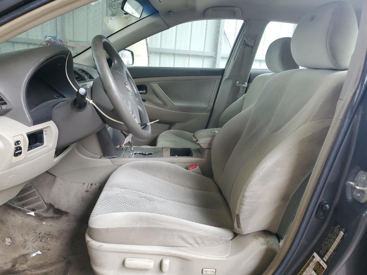 2009 Toyota Camry - Image 7