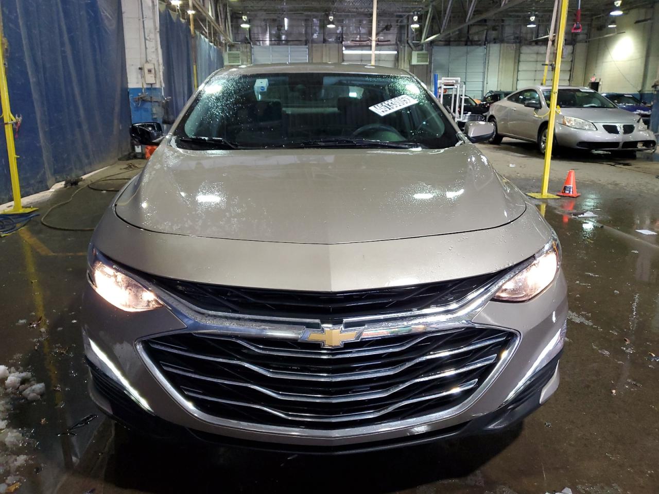 2023 Chevrolet Malibu - Image 5
