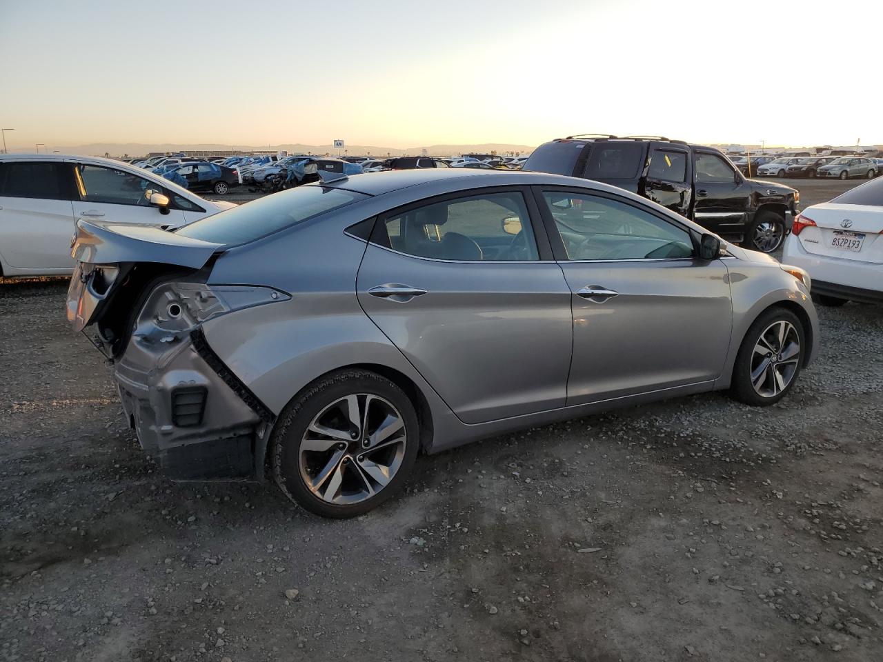 2014 Hyundai Elantra - Image 3
