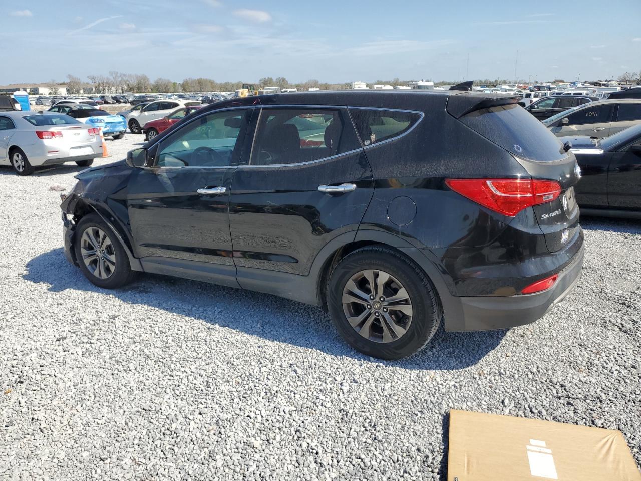 2014 Hyundai Santa Fe - Image 2