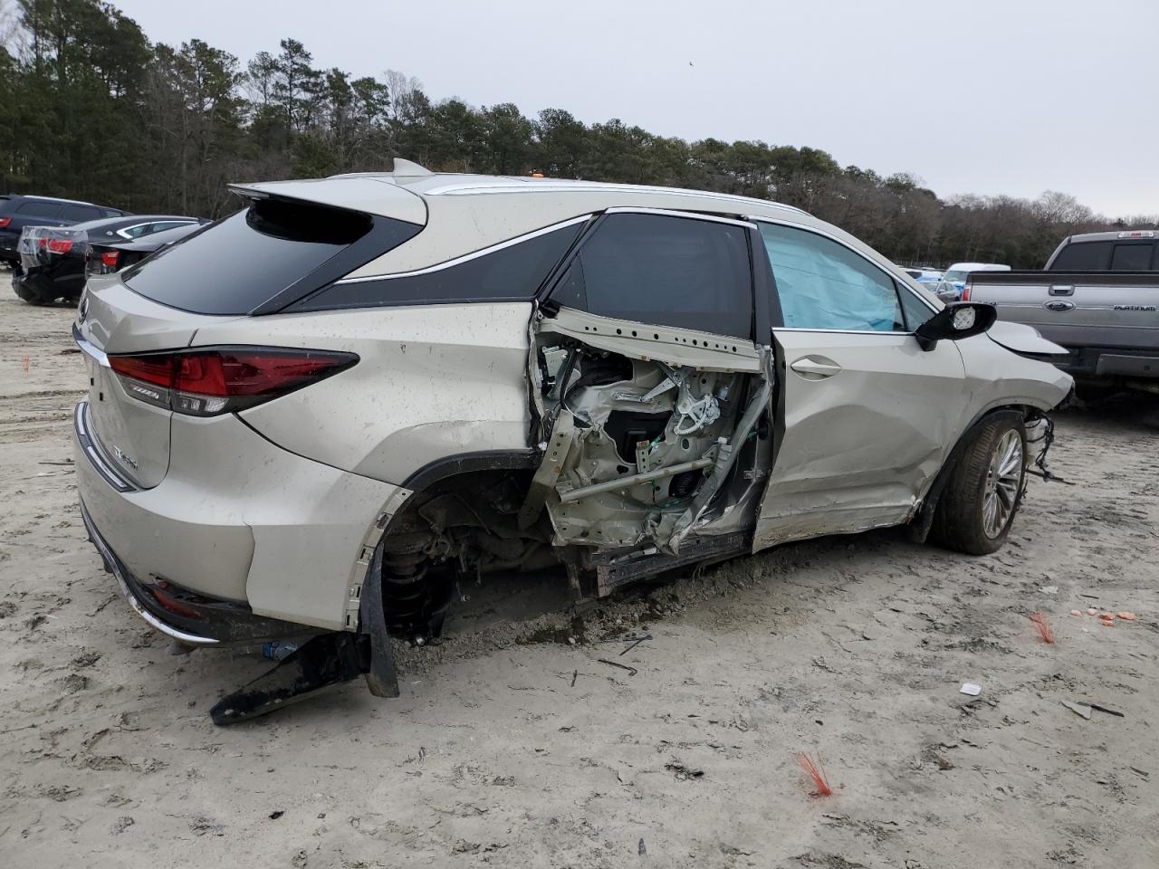 2020 Lexus RX - Image 3