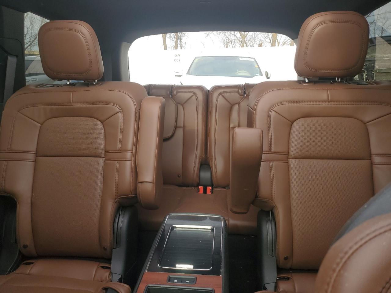 2021 Lincoln Aviator - Image 10