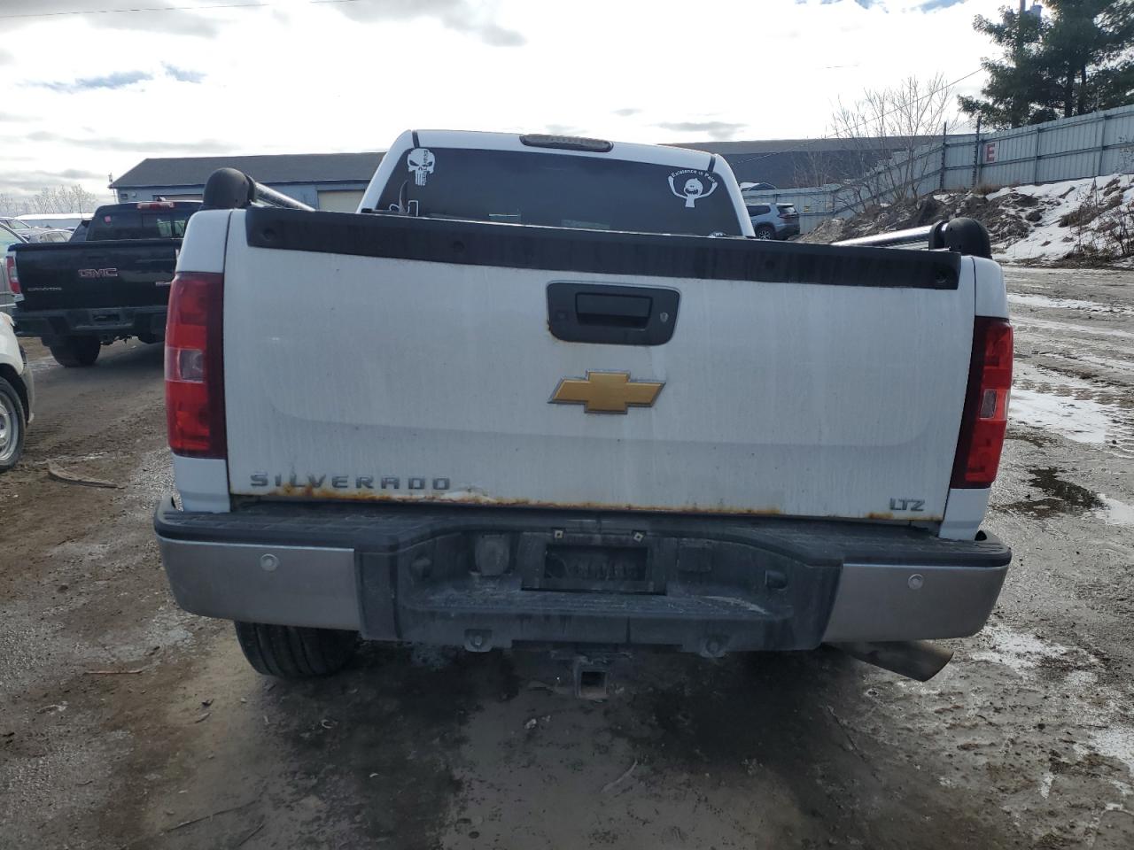 2013 Chevrolet Silverado - Image 6