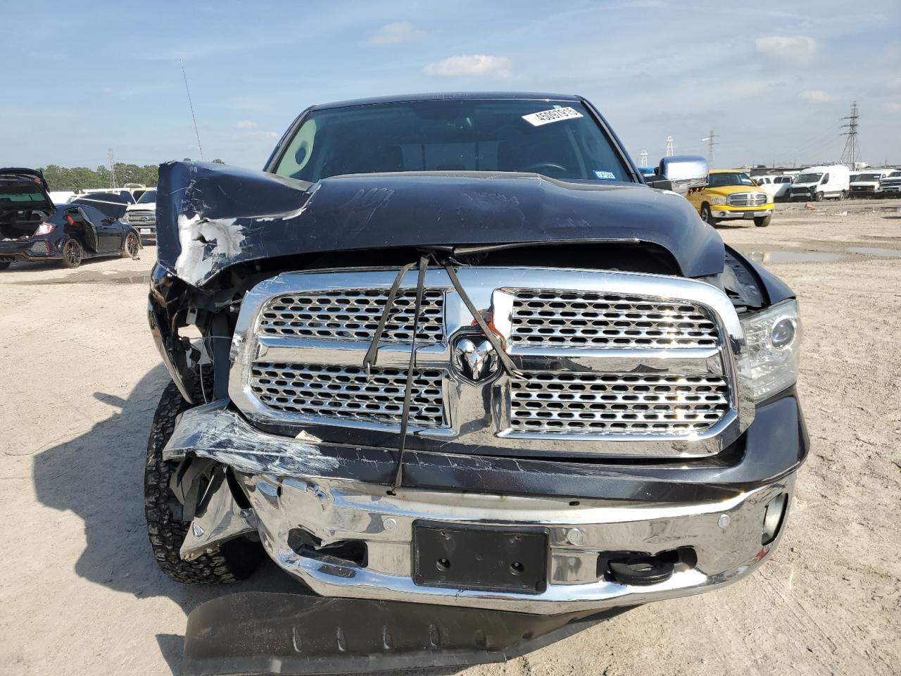 2015 RAM 1500 - Image 5