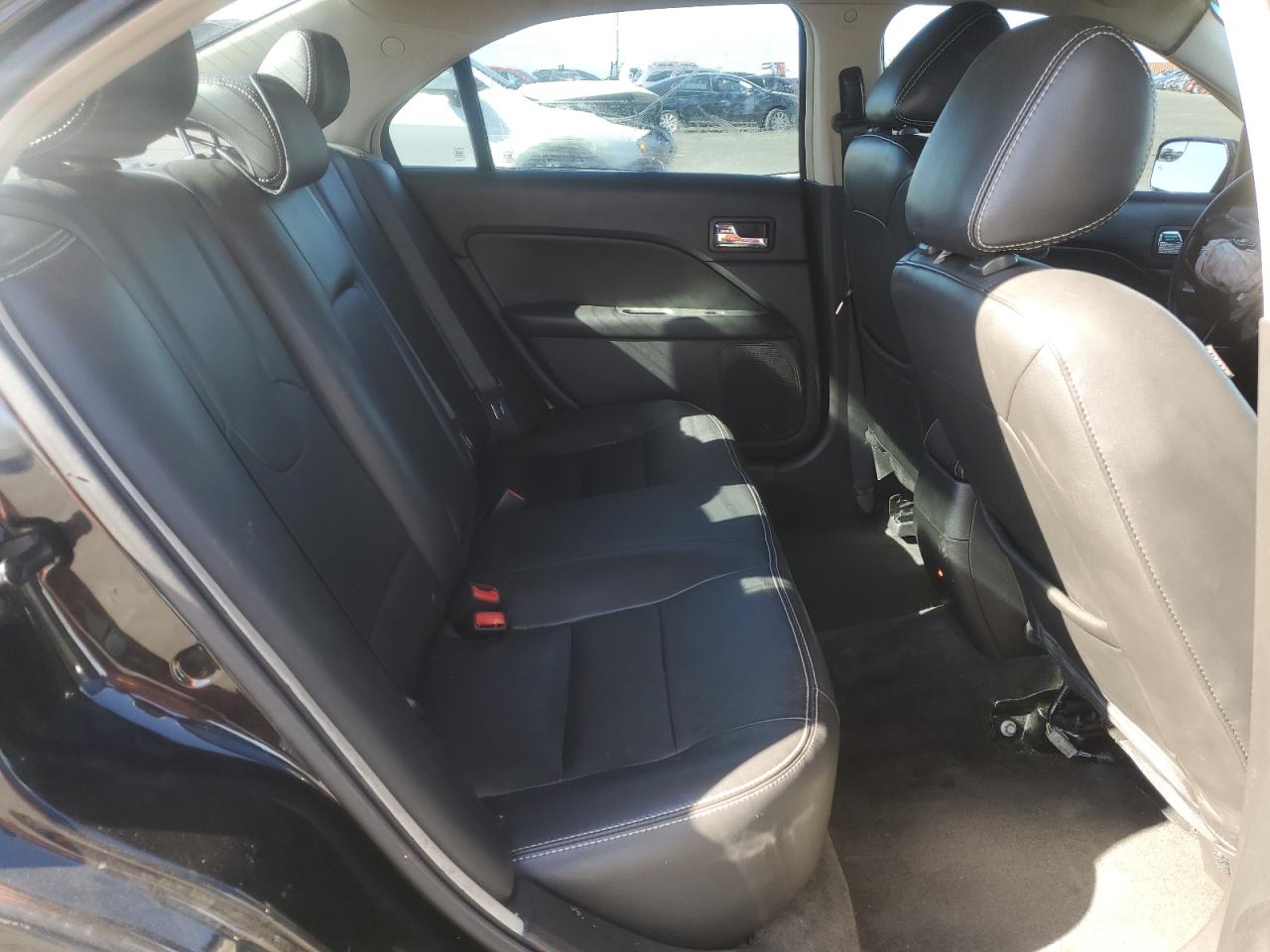 2011 Ford Fusion - Image 11