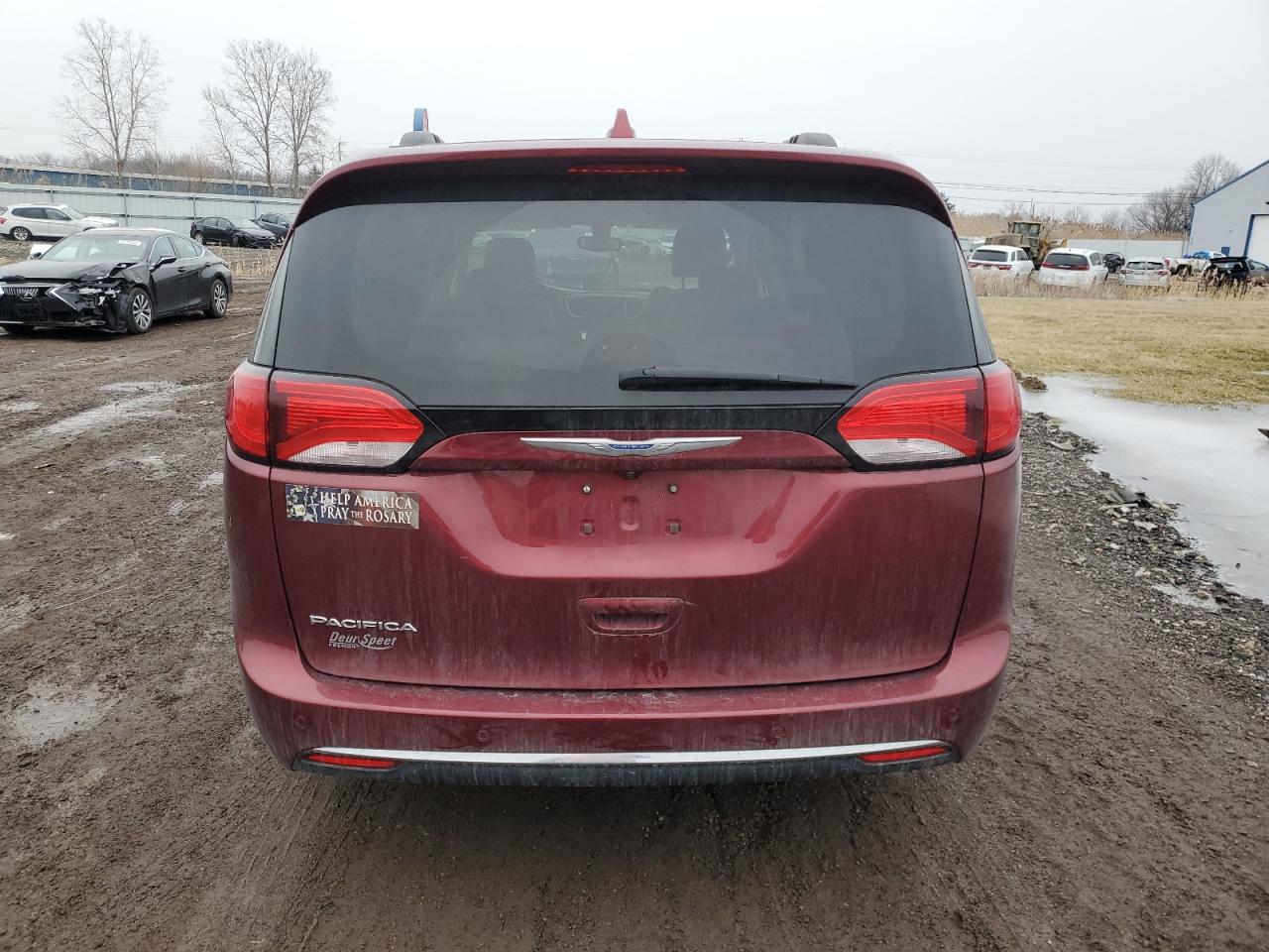 2018 Chrysler Pacifica - Image 6