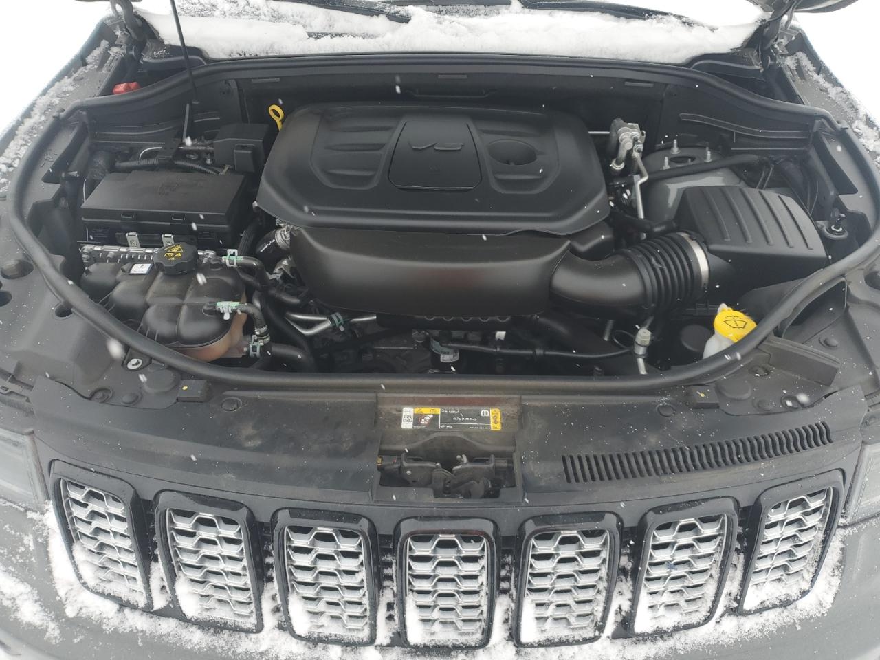 2021 Jeep Grand Cherokee - Image 12