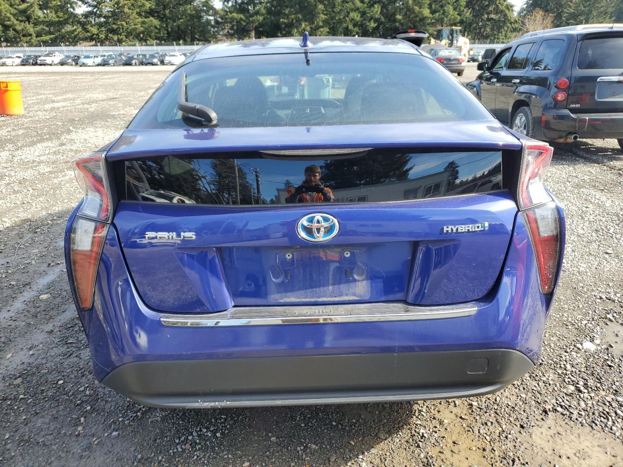 2016 Toyota Prius - Image 6