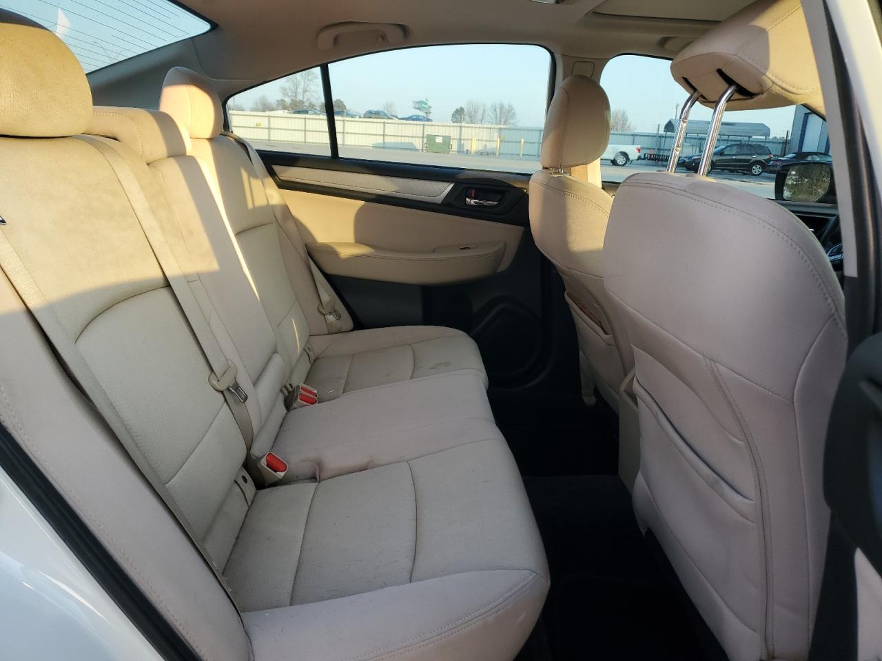 2015 Subaru Legacy - Image 10