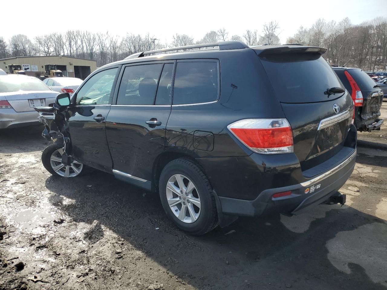 2011 Toyota Highlander - Image 2