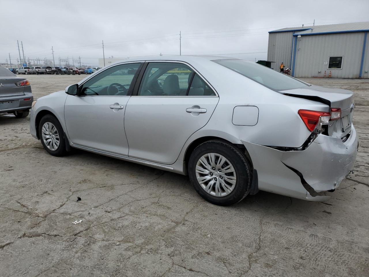 2014 Toyota Camry - Image 2