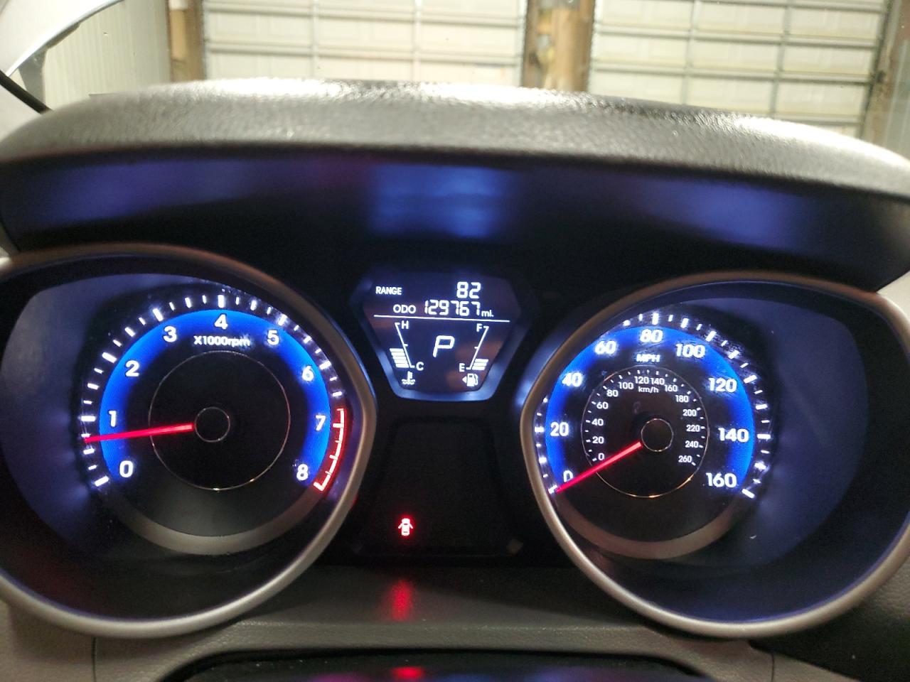 2012 Hyundai Elantra - Image 9