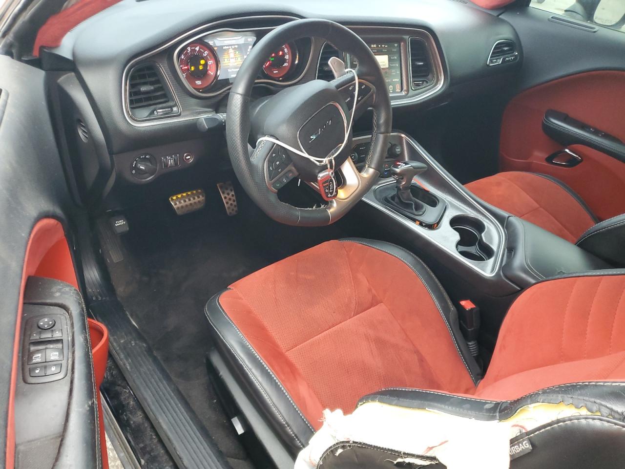 2015 Dodge Challenger - Image 8