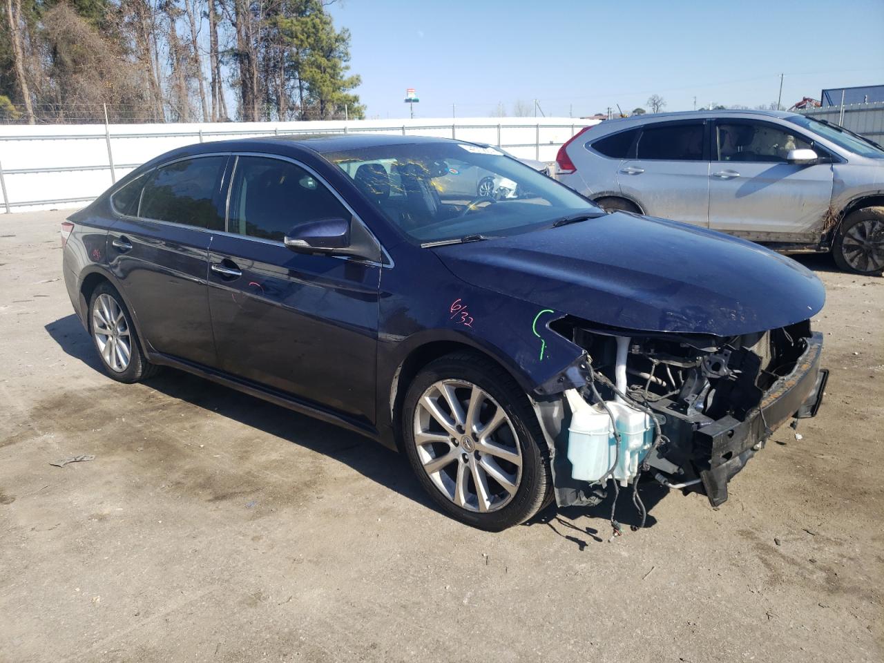 2013 Toyota Avalon - Image 4