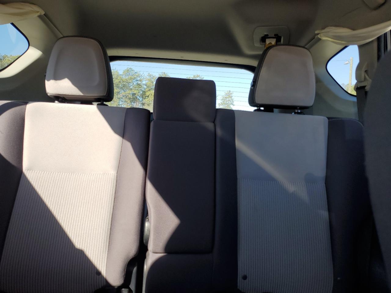 2014 Toyota RAV 4 - Image 10