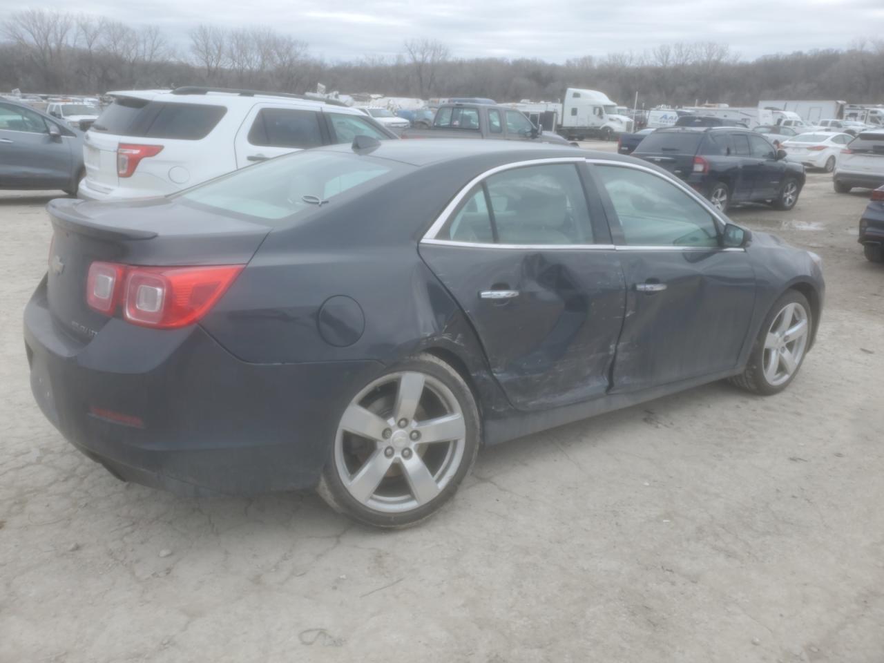 2014 Chevrolet Malibu - Image 3