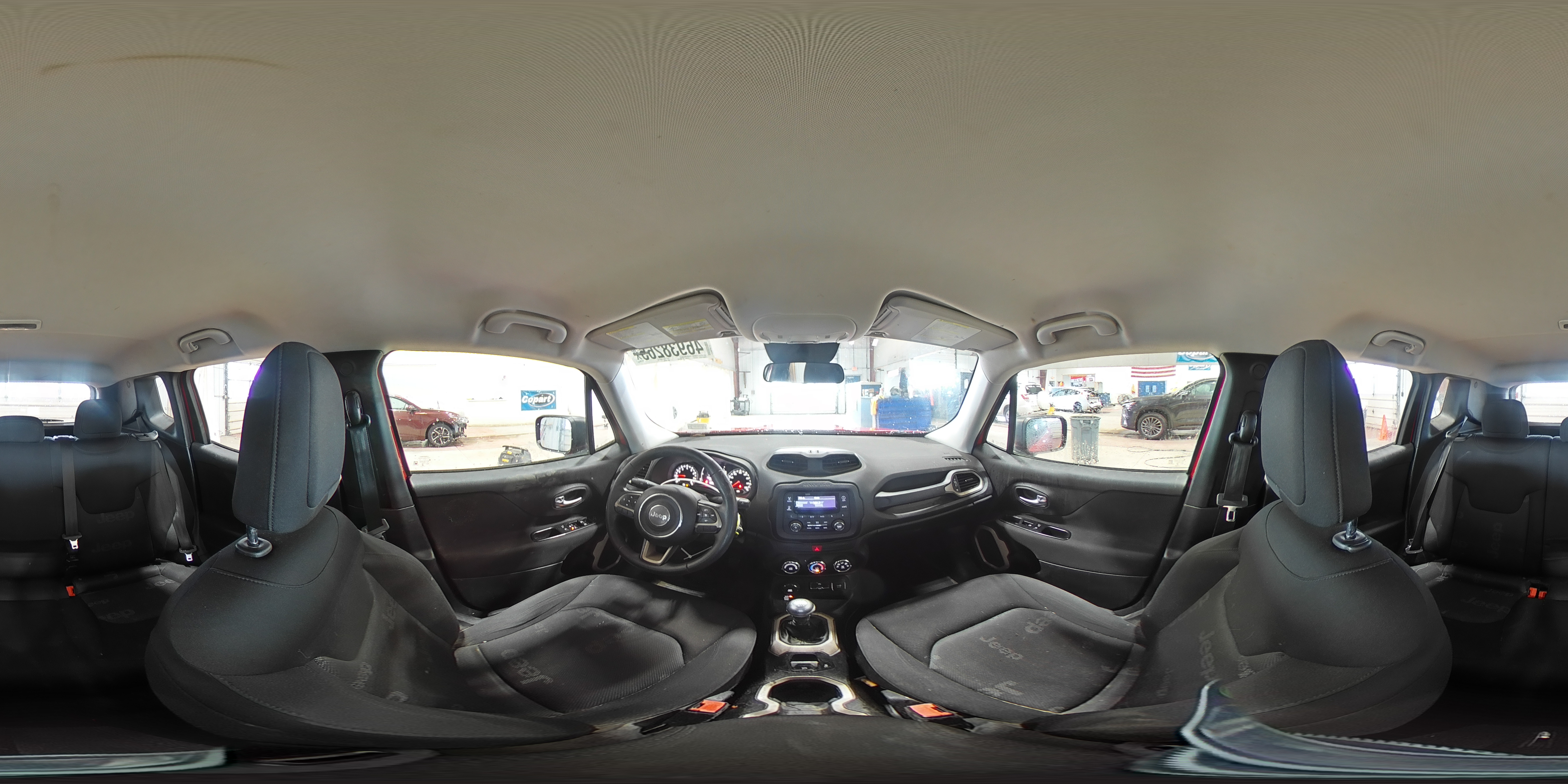 2016 Jeep Renegade - Image 15