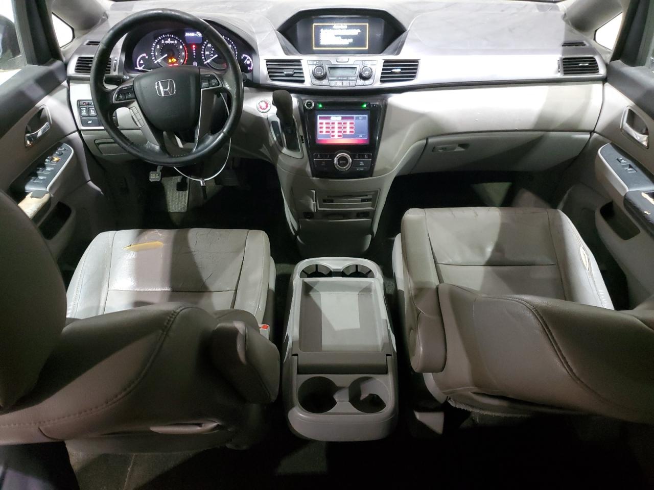 2014 Honda Odyssey - Image 8