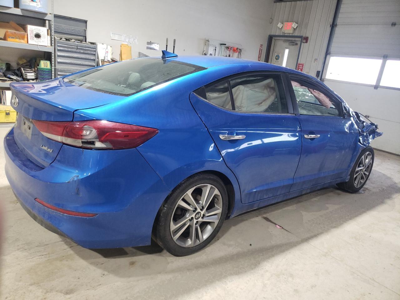 2017 Hyundai Elantra - Image 3