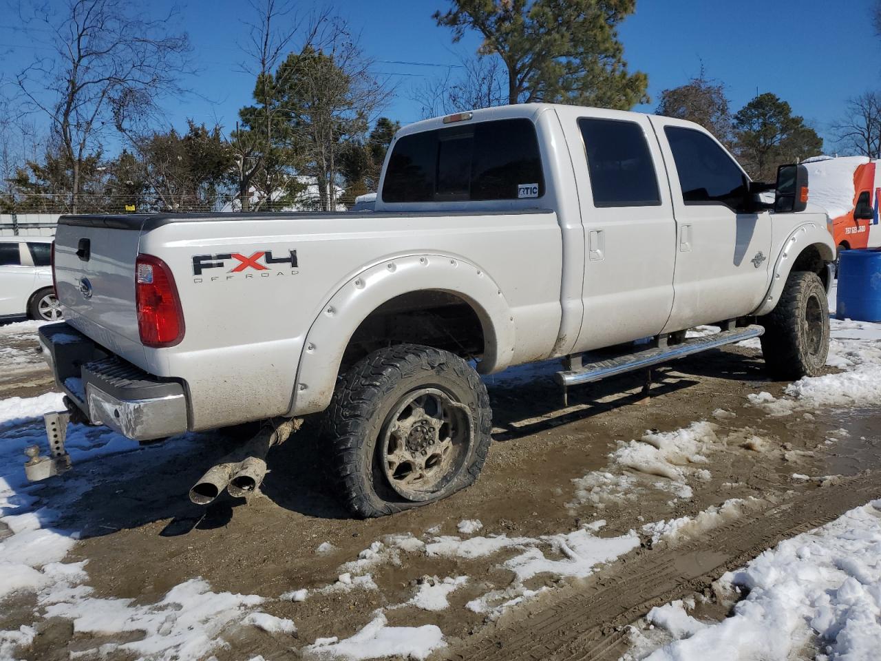 2011 Ford F250 - Image 3