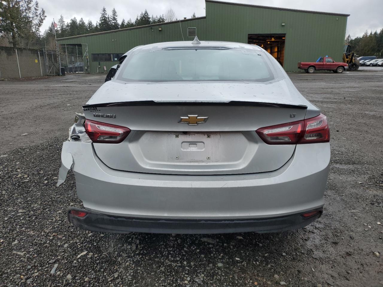2022 Chevrolet Malibu - Image 6