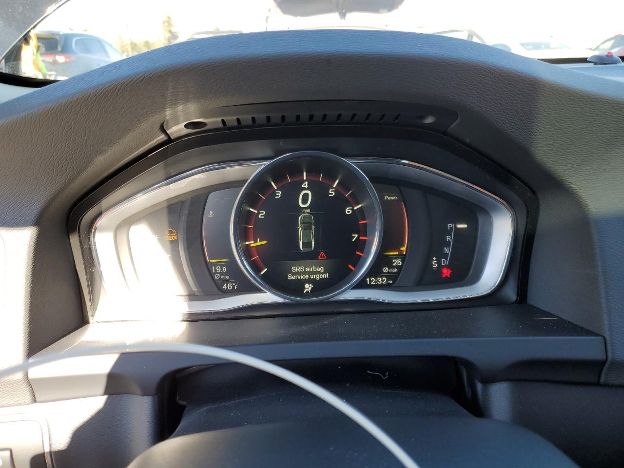 2018 Volvo S60 - Image 9