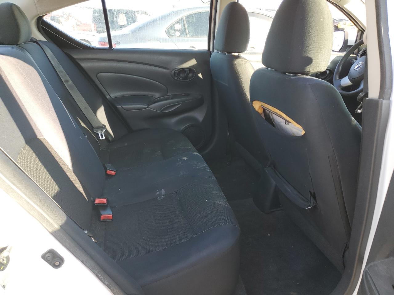 2012 Nissan Versa - Image 11