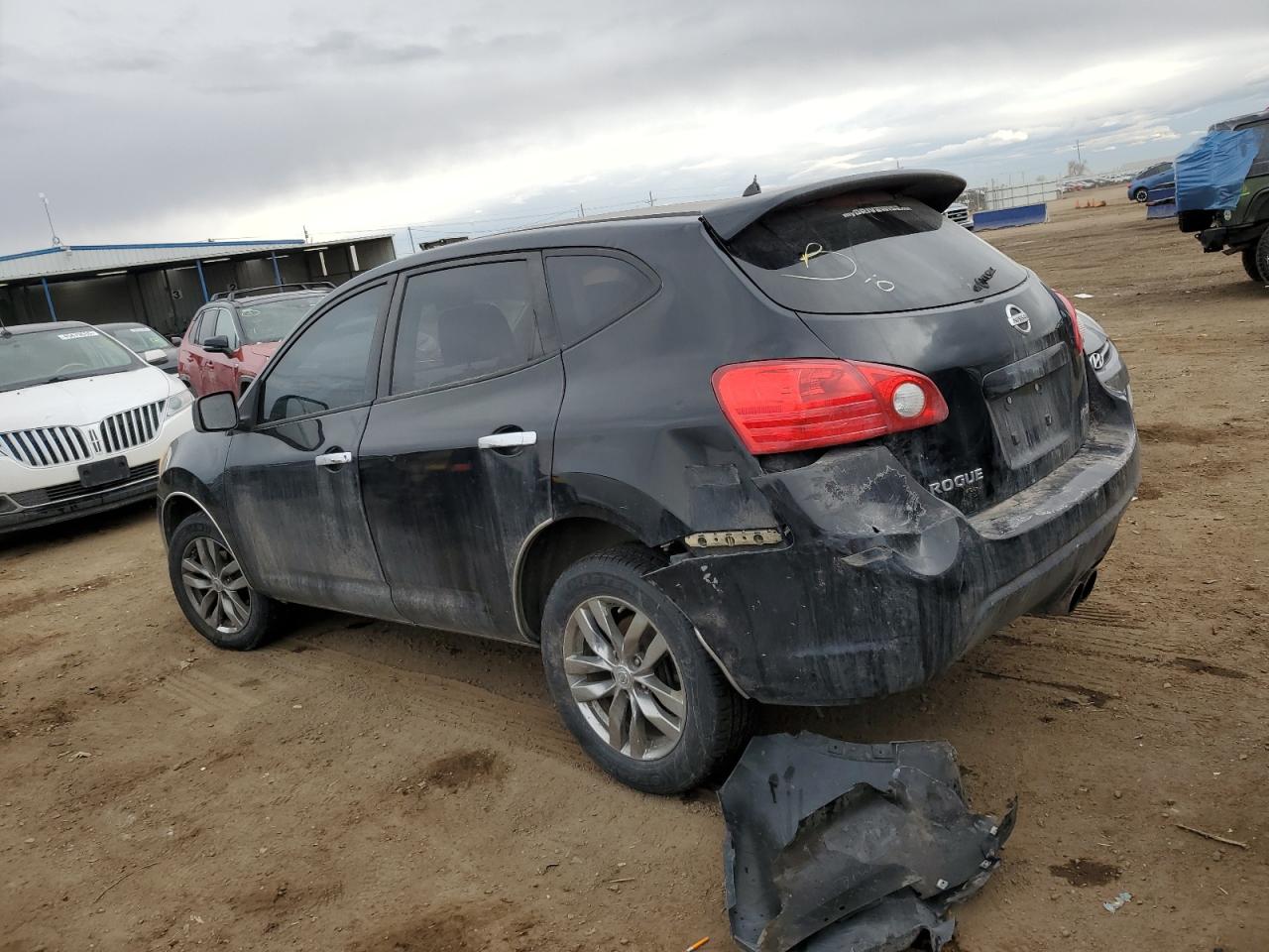 2010 Nissan Rogue - Image 2