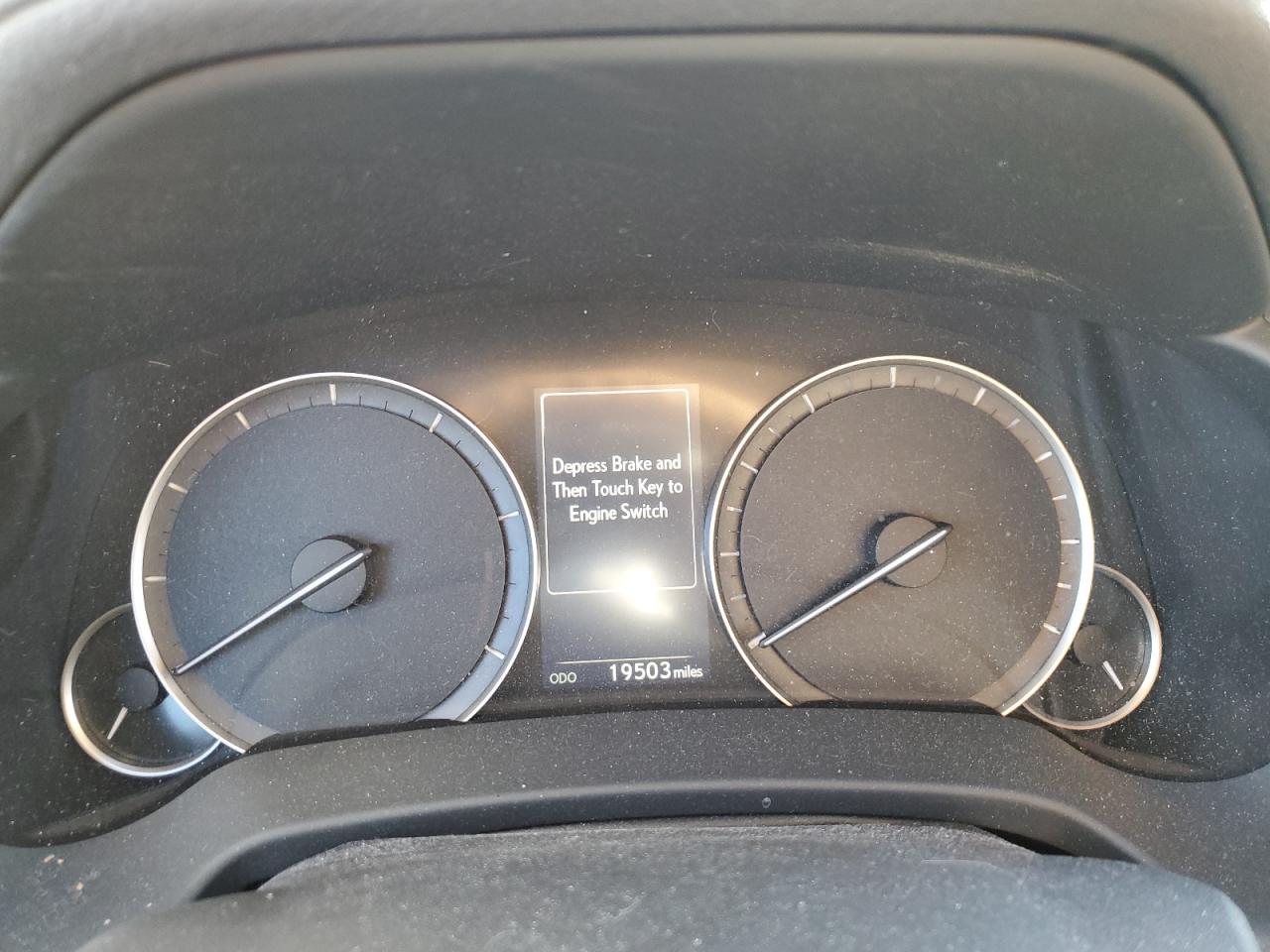 2022 Lexus RX - Image 9