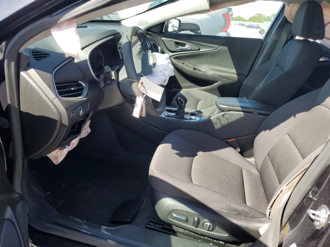 2023 Chevrolet Malibu - Image 7
