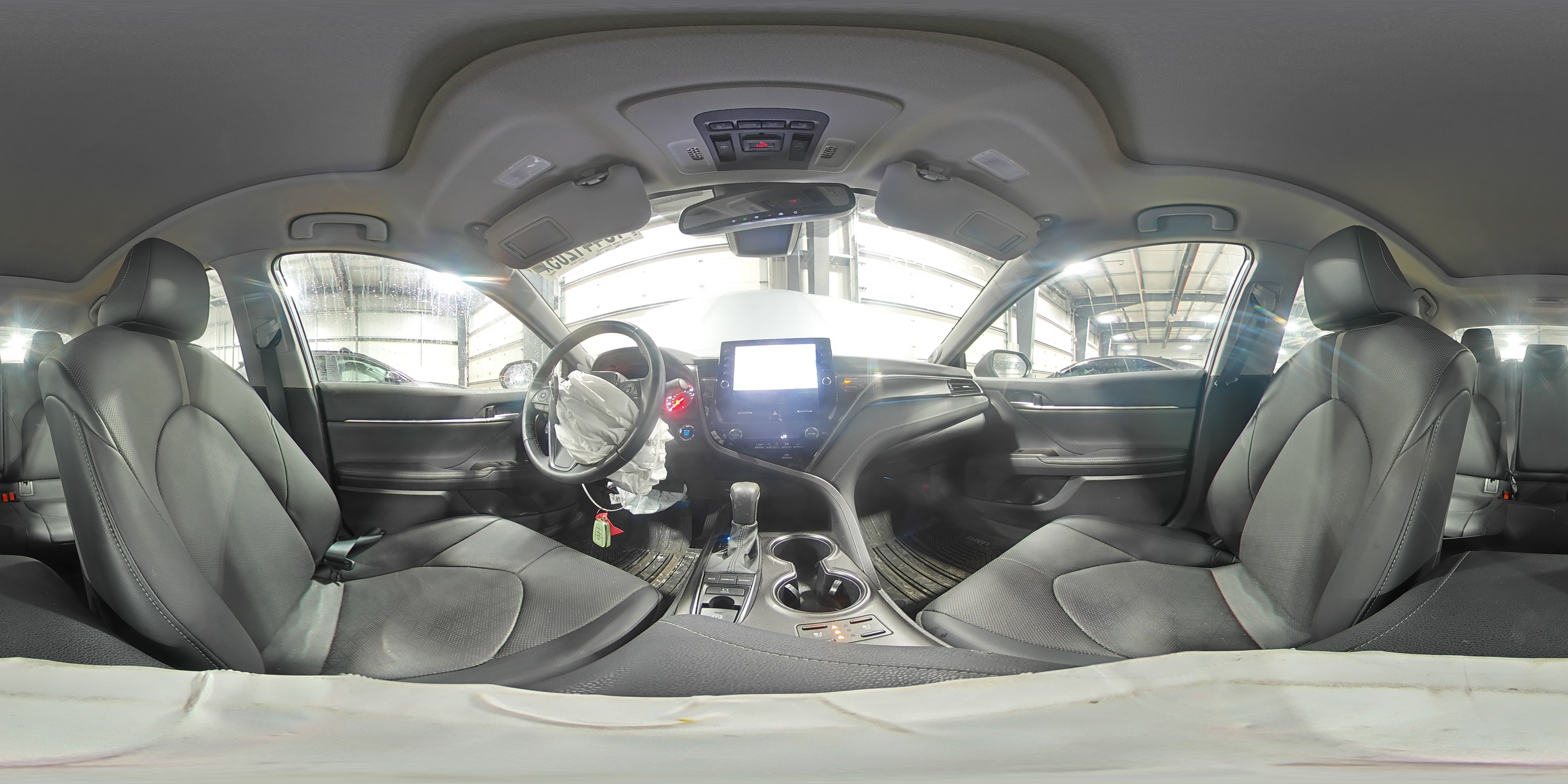2023 Toyota Camry - Image 14